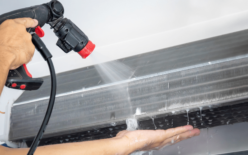 cleaning duct with the pressure washer