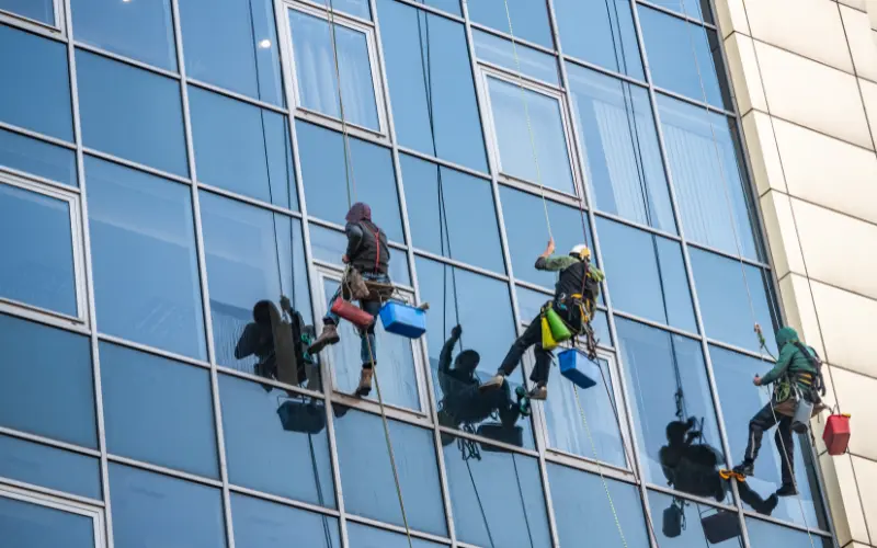 Facade cleaning
