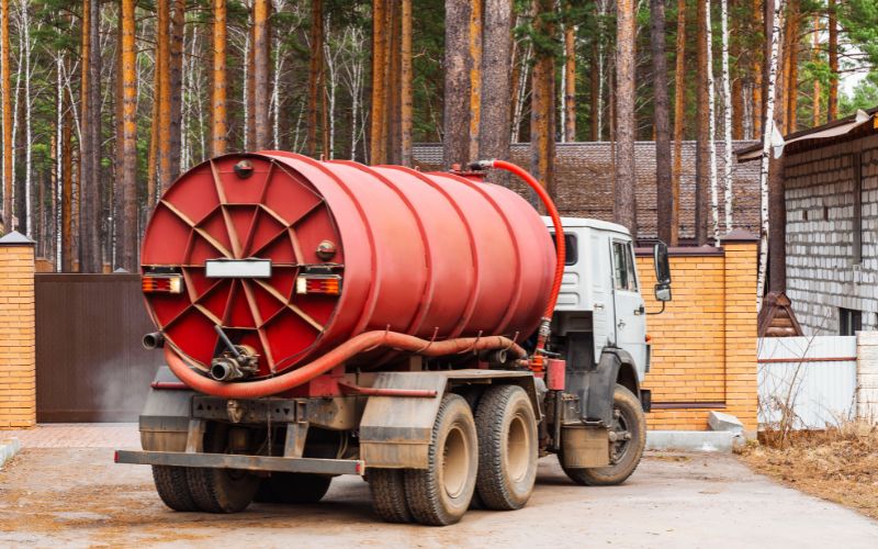water tank cleaning services in Dubai